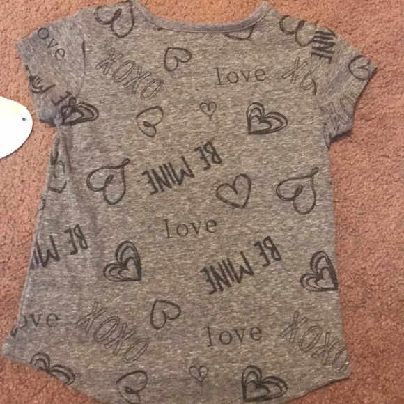 Brand new toddler girls Peppa Pig t-shirt size 2T. - Picture 2 of 4